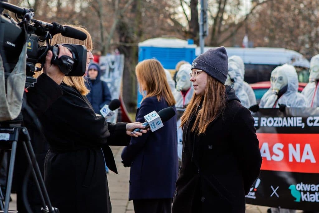 Stor demonstration mod pelsavl i Polen